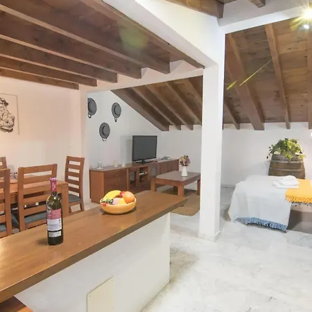 Tuguest Atico Gracia Apartment