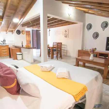Tuguest Atico Gracia Apartment *