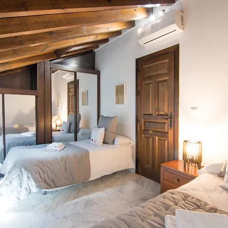 Apartment Tuguest Atico Gracia *