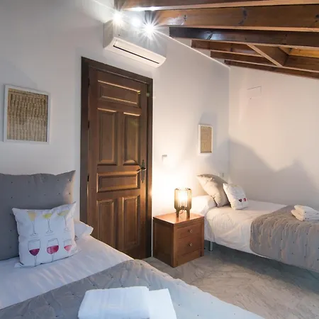 Tuguest Atico Gracia Apartment